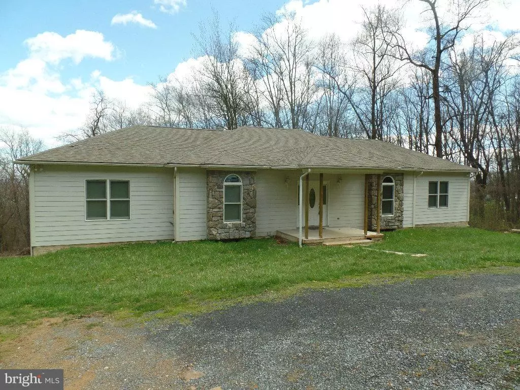 Martinsburg, WV 25403,922 NEEDMORE RD