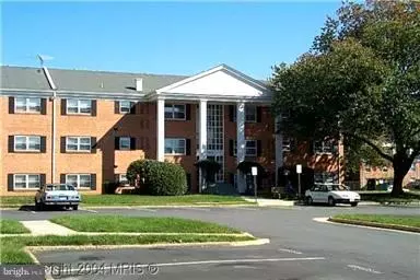 120-6 WASHINGTON ST NE #9, Leesburg, VA 20176