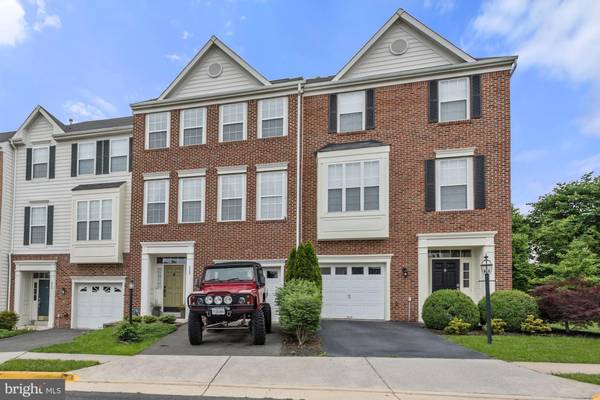 512 DOYLE TER NE, Leesburg, VA 20176