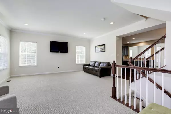 Sterling, VA 20166,22889 LACEY OAK TER