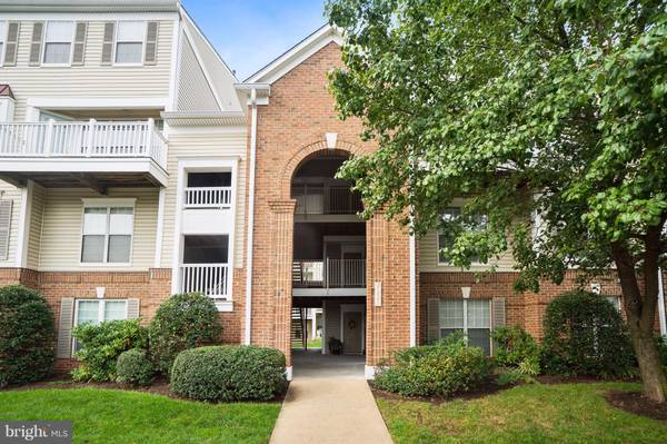 21843 BALDWIN SQ #302, Sterling, VA 20164