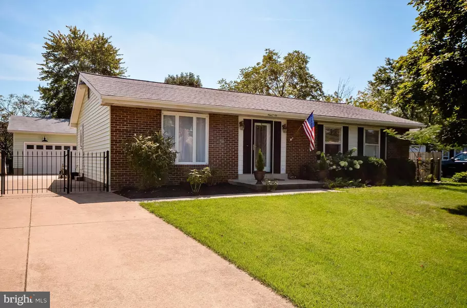 906-N YORK RD, Sterling, VA 20164