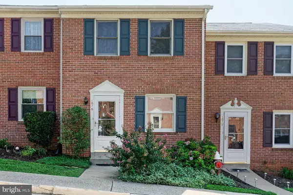 107-D DAVIS AVE SW, Leesburg, VA 20175