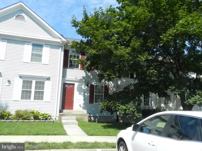 8 HARBERT CT, Sterling, VA 20165