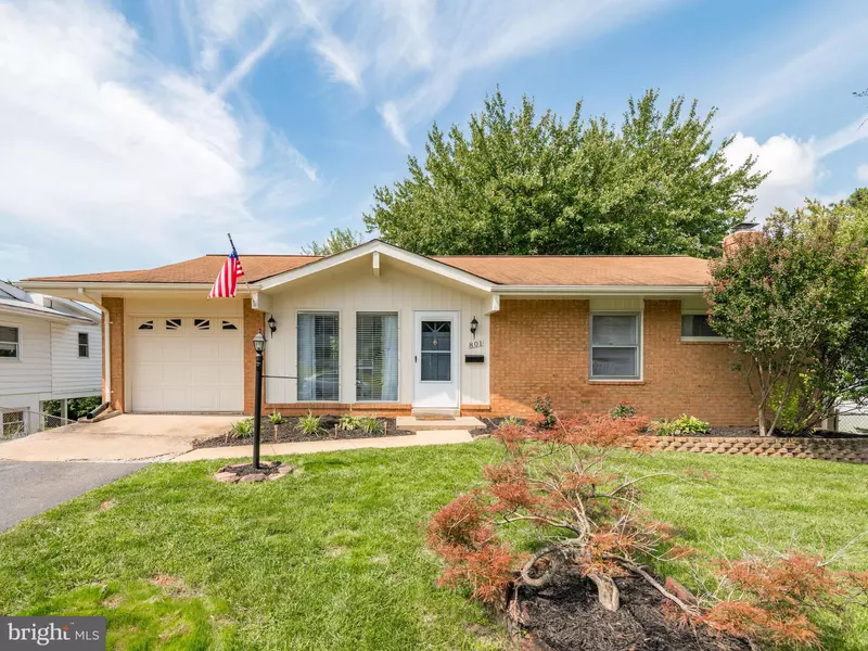 801 POPLAR RD W, Sterling, VA 20164