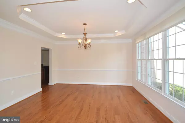 Chantilly, VA 20152,26085 WENDELL ST