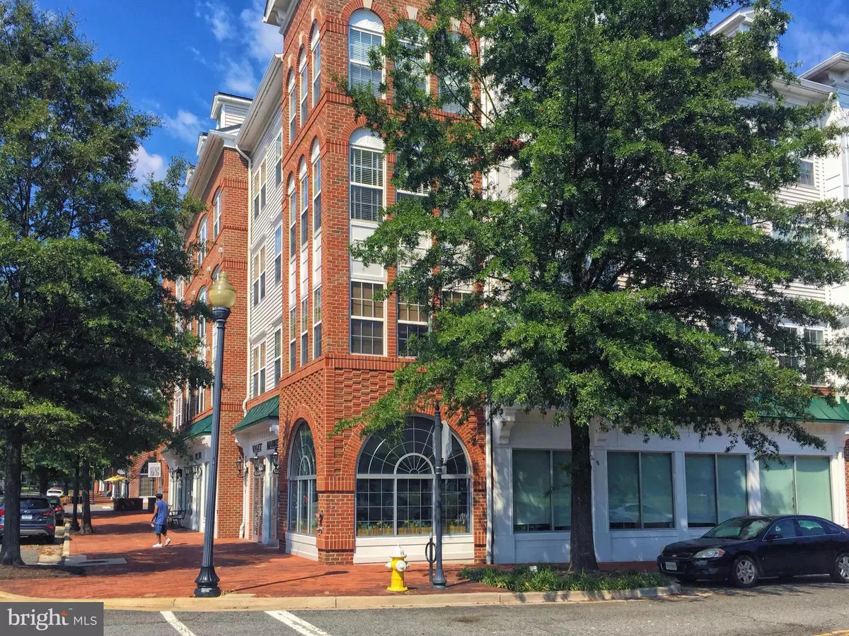 Alexandria, VA 22304,171 SOMERVELLE ST #309