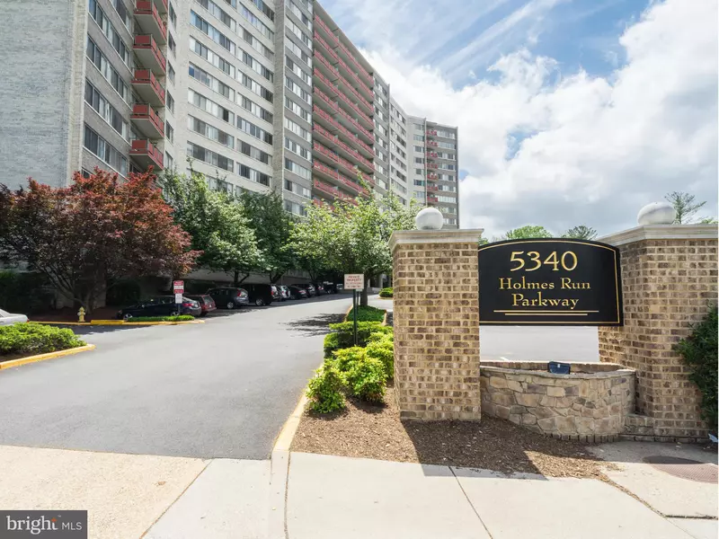 5340 HOLMES RUN PKWY #504, Alexandria, VA 22304