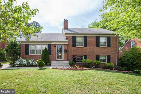 6106 FOX HILL ST, Springfield, VA 22150