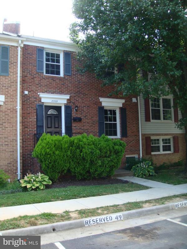 8029 CARBONDALE WAY, Springfield, VA 22153