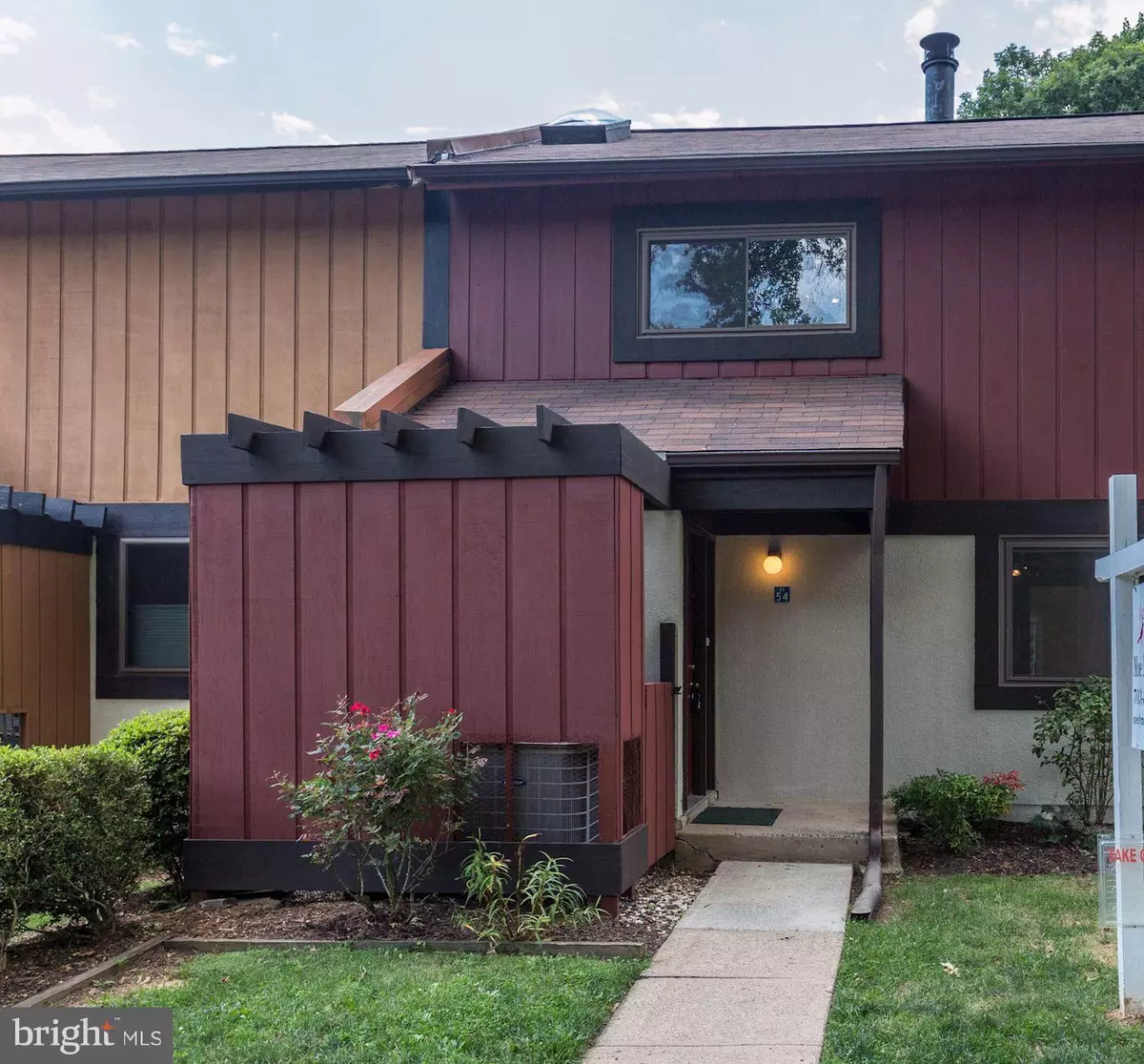Reston, VA 20191,2254 WHEELWRIGHT CT