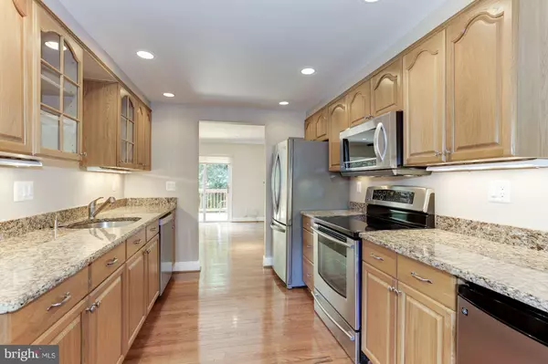 Reston, VA 20191,2254 WHEELWRIGHT CT