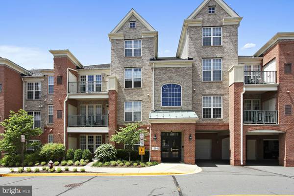 12165 ABINGTON HALL PL #203, Reston, VA 20190