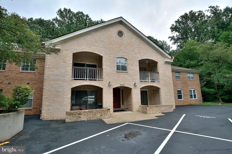 5815 COVE LANDING RD #301, Burke, VA 22015