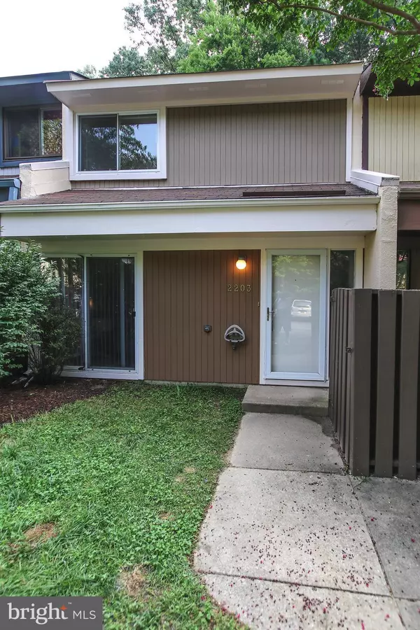 Reston, VA 20191,2203 COPPERSMITH SQ