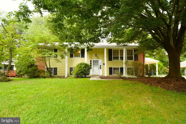 8446 PORTER LN, Alexandria, VA 22308