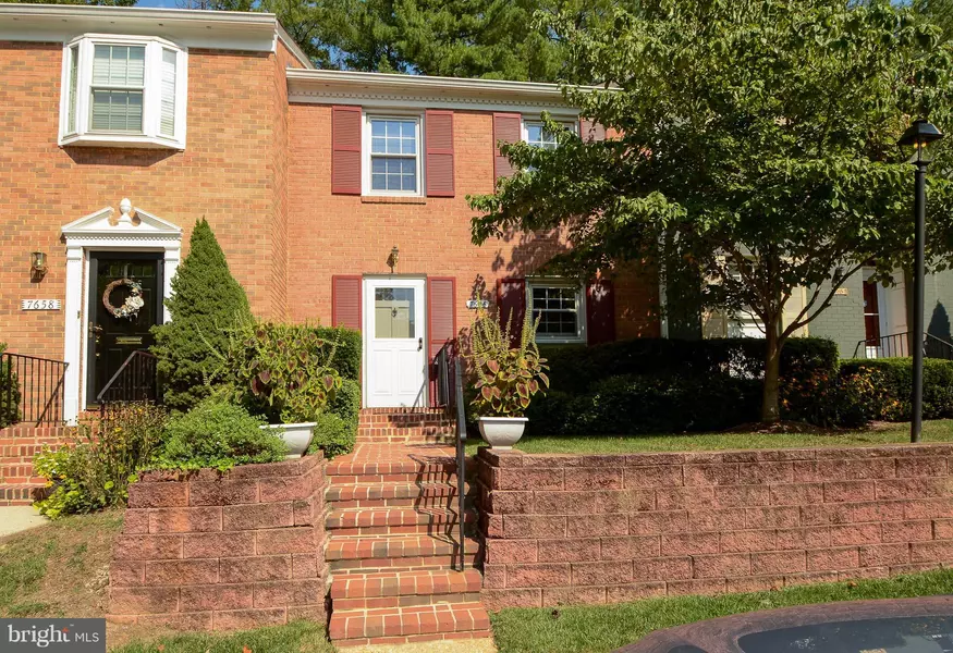 7656 TIVERTON DR, Springfield, VA 22152