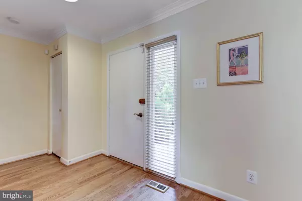 Reston, VA 20191,11607 GOLF COURSE SQ