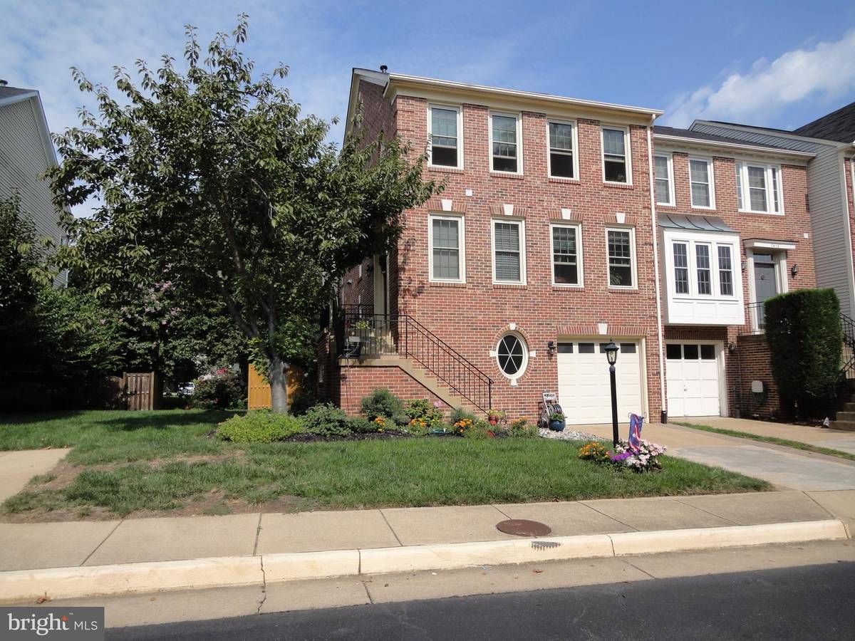 Alexandria, VA 22315,7418 HEATHERFIELD LN