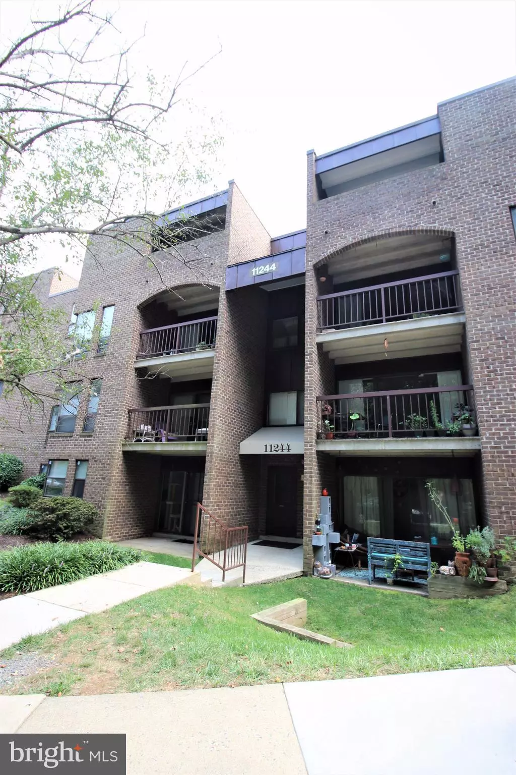 Reston, VA 20190,11244 CHESTNUT GROVE SQ #354