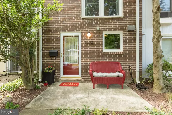 Reston, VA 20190,1602 WAINWRIGHT DR