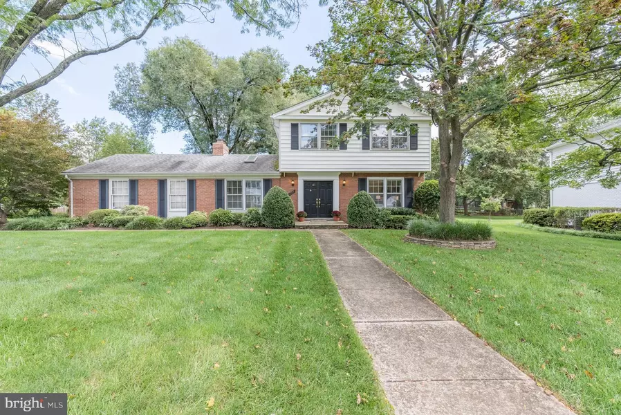 1305 OBERON WAY, Mclean, VA 22102