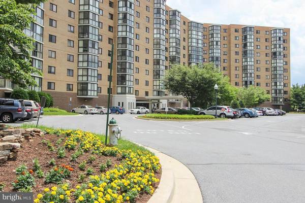 Silver Spring, MD 20906,3330 LEISURE WORLD BLVD #5-206