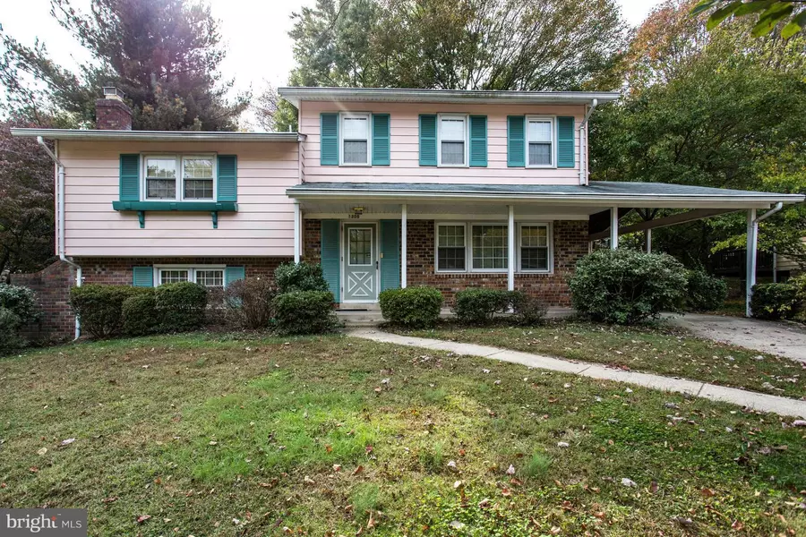 1305 PEACEFUL LN, Silver Spring, MD 20904