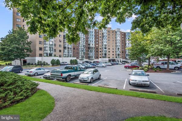 15115 INTERLACHEN DR #3-321, Silver Spring, MD 20906