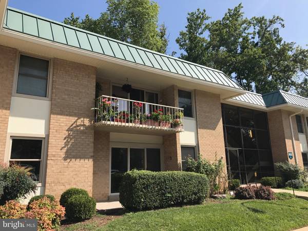 3632 GLENEAGLES DR #8-2E, Silver Spring, MD 20906