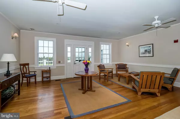 Cape Charles, VA 23310,21025 SEASIDE RD
