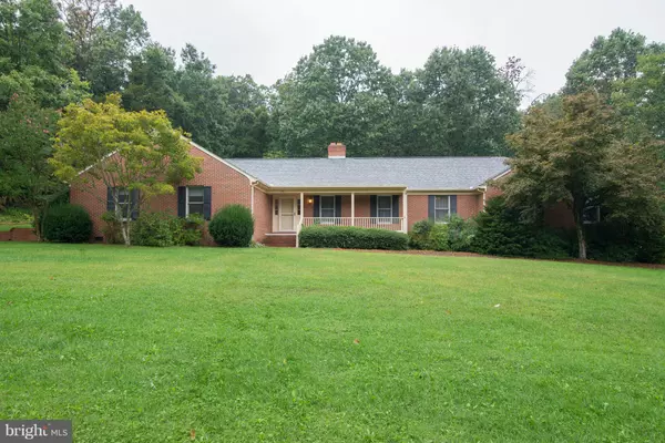 296 FOREST HILLS DR, Luray, VA 22835