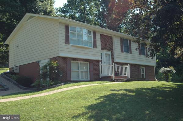 422 HARRIS HOLLOW RD, Washington, VA 22747