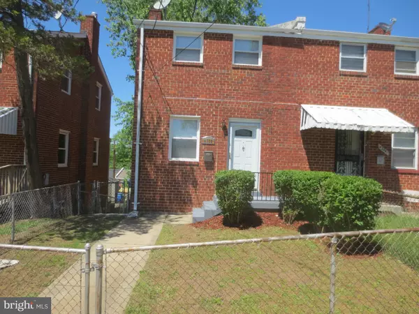 4322 GORMAN TER SE, Washington, DC 20019