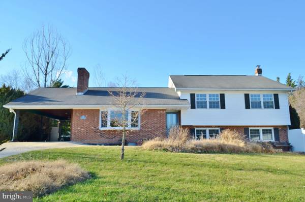 400 HENRY DR, Woodstock, VA 22664