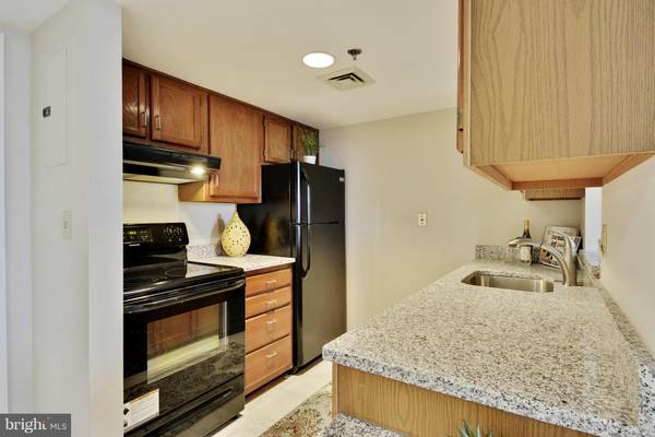 Arlington, VA 22203,900 TAYLOR ST #1508