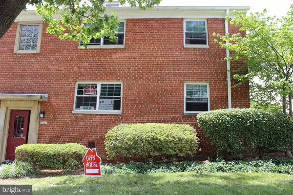 Arlington, VA 22204,830 GREENBRIER ST #2