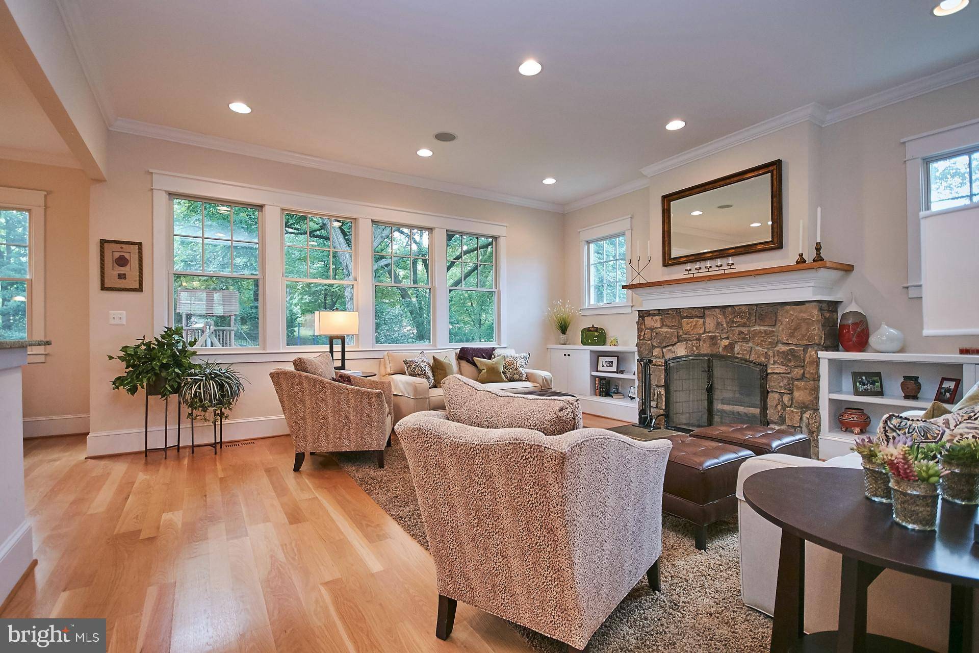 Arlington, VA 22207,3818 26TH ST N
