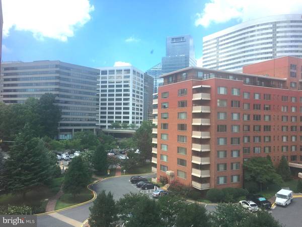 Arlington, VA 22209,1111 ARLINGTON BLVD #626