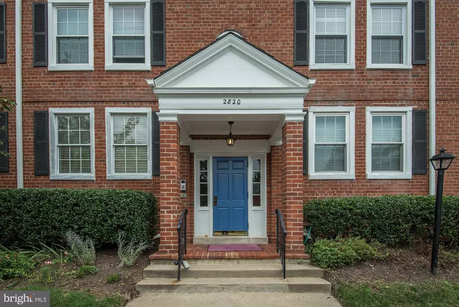 2820 ABINGDON ST S #B2, Arlington, VA 22206