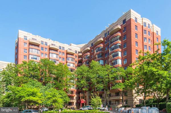 2400 CLARENDON BLVD #105, Arlington, VA 22201