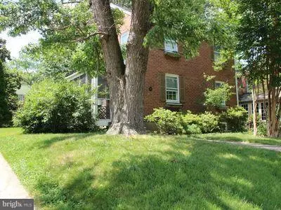 240 GREENBRIER ST N, Arlington, VA 22203