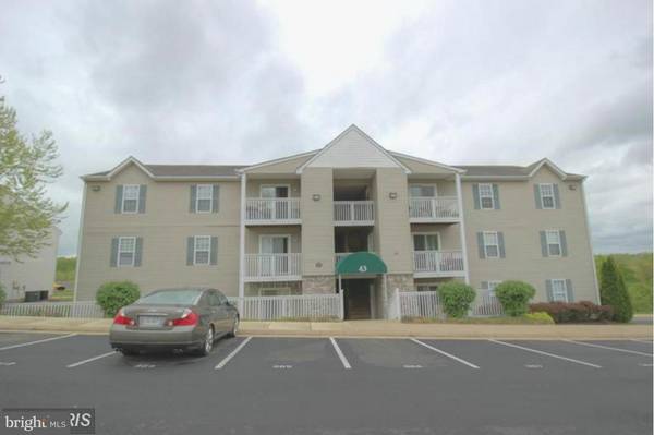 43 WHITE PINE CIR #102, Stafford, VA 22554