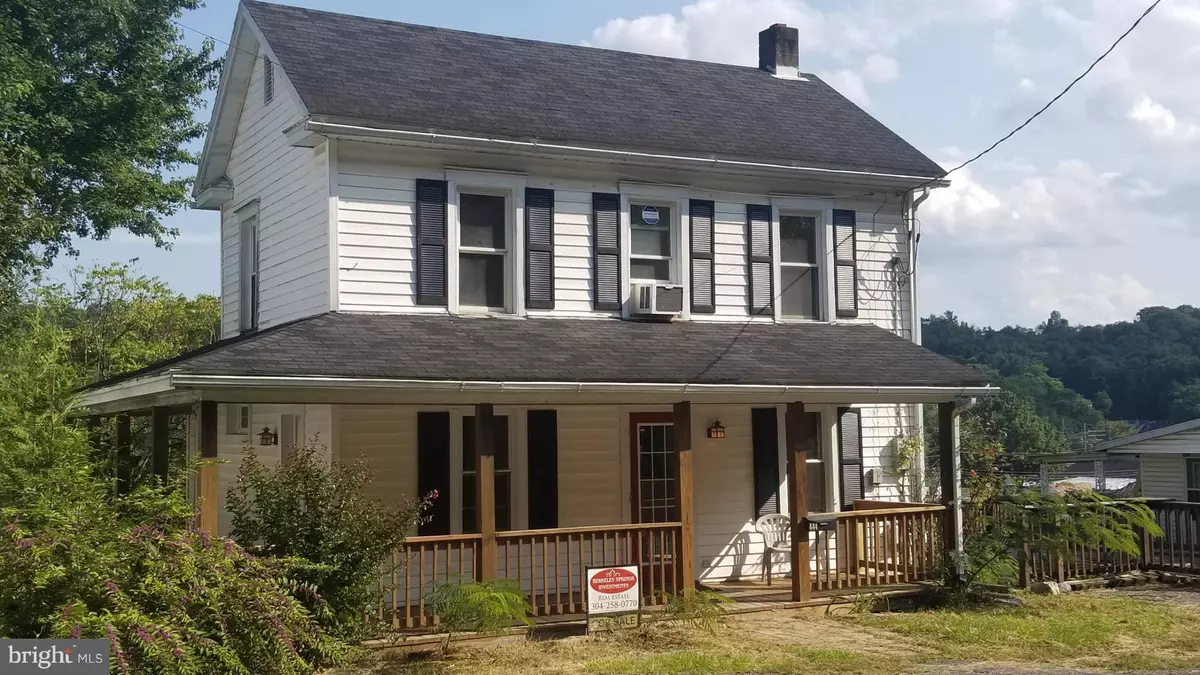 Berkeley Springs, WV 25411,444 WILKES ST