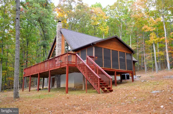 Great Cacapon, WV 25422,250 FLAT RIDGE ROAD