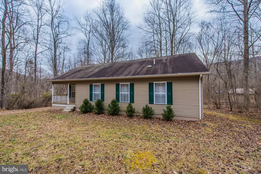 54 DEW DROP, Great Cacapon, WV 25422