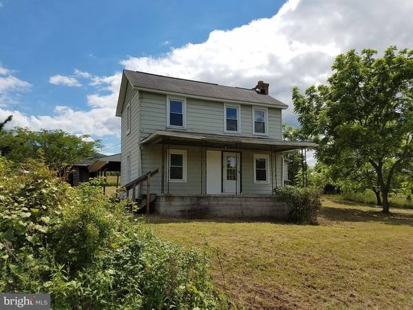 1534 PAW PAW RD, Paw Paw, WV 25434