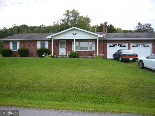 626 WINCHESTER RD, Paw Paw, WV 25434