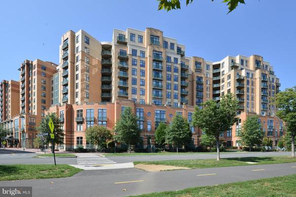 Arlington, VA 22206,2720 ARLINGTON MILL DR S #1010