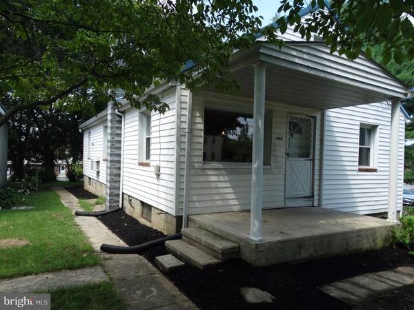 Shippensburg, PA 17257,448 EARL ST